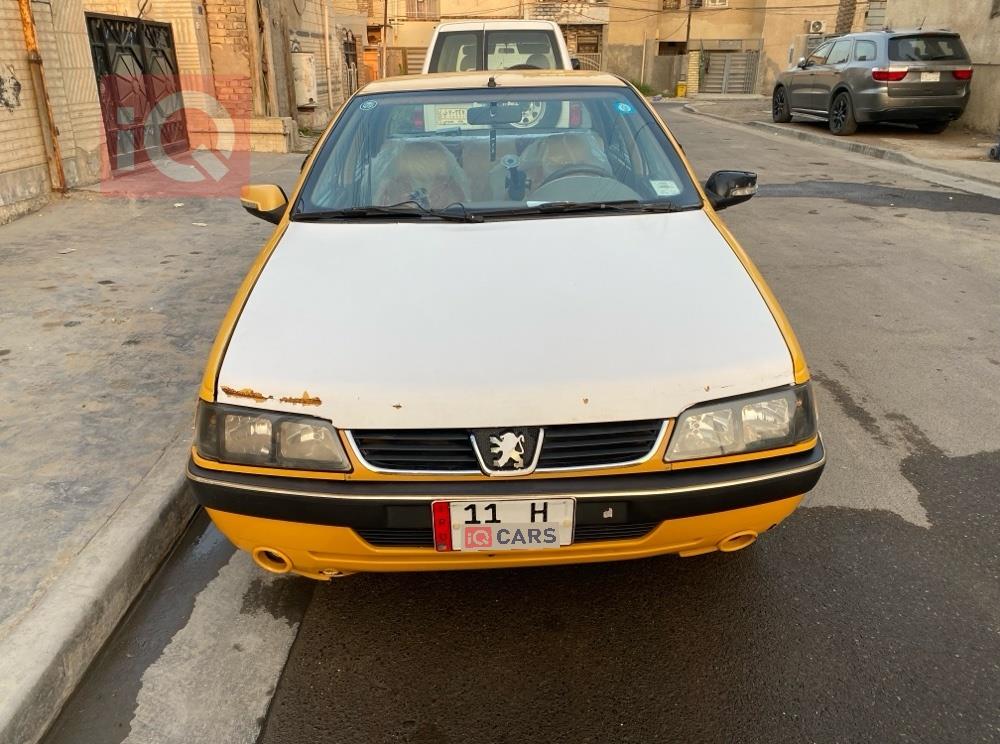 Peugeot 405